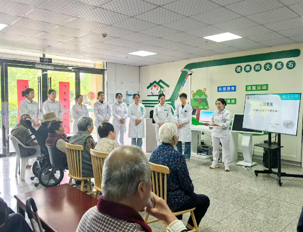守护银龄健康，急救技能先行——颍上县中医院护理部强化康养护理院急救技能培训纪实